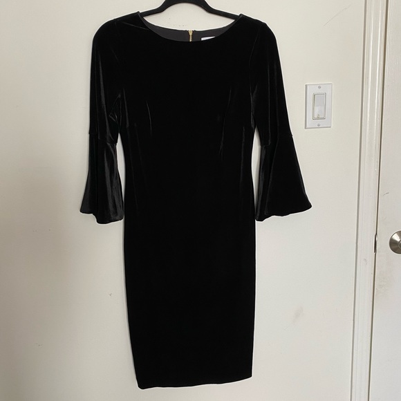 Calvin Klein velour dress with bell sleeves - Picture 1 of 9